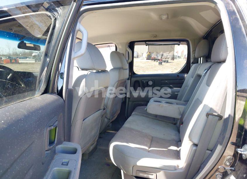 Photo 8 of 2011 Honda Ridgeline RTS (VIN 5FPYK1F48BB005889)