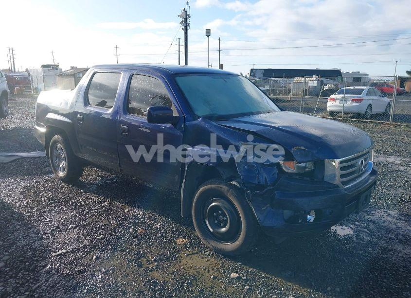 2014 Honda Ridgeline RTS (VIN 5FPYK1F48EB004729) main photo