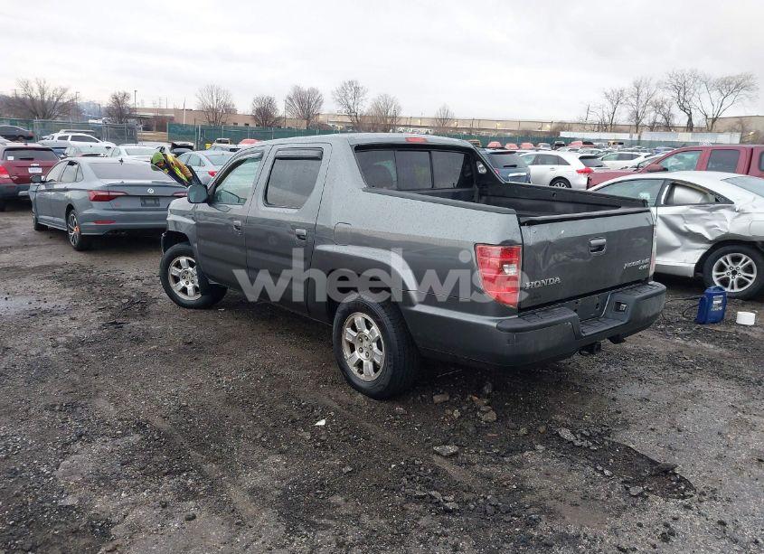 Photo 3 of 2010 Honda Ridgeline RTS (VIN 5FPYK1F4XAB012888)
