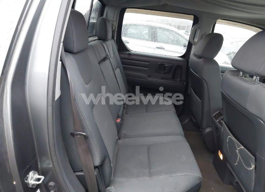 Photo 8 of 2010 Honda Ridgeline RTS (VIN 5FPYK1F4XAB012888)