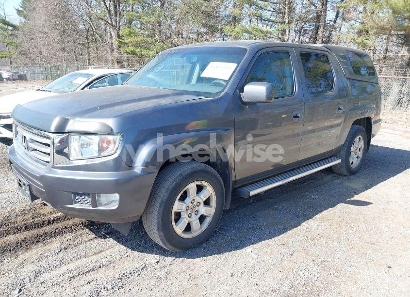 Photo 2 of 2013 Honda Ridgeline RTS (VIN 5FPYK1F4XDB001703)