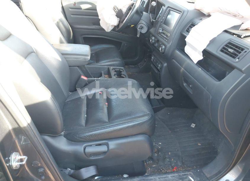 Photo 5 of 2013 Honda Ridgeline RTL (VIN 5FPYK1F50DB501877)