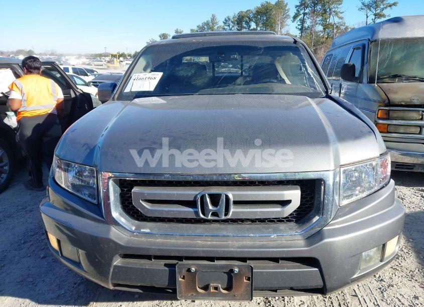 Photo 12 of 2010 Honda Ridgeline RTL (VIN 5FPYK1F52AB004678)