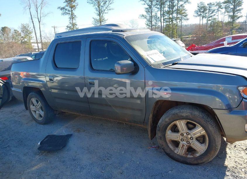 Photo 13 of 2010 Honda Ridgeline RTL (VIN 5FPYK1F52AB004678)