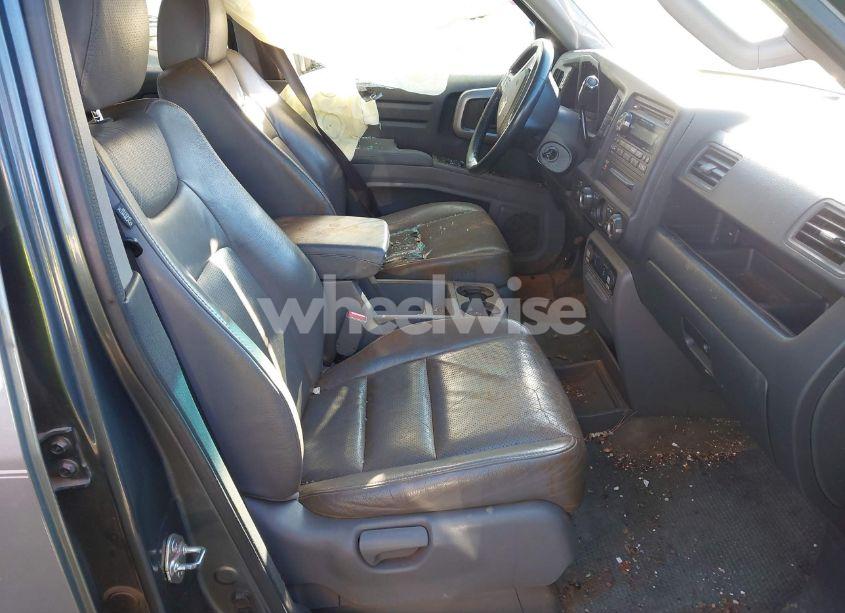 Photo 5 of 2010 Honda Ridgeline RTL (VIN 5FPYK1F52AB004678)