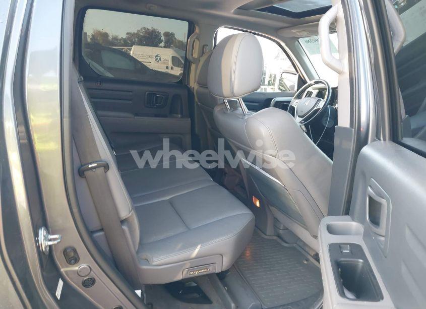 Photo 8 of 2013 Honda Ridgeline RTL (VIN 5FPYK1F52DB015796)