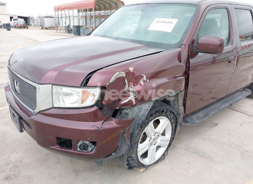 Photo 6 of 2014 Honda Ridgeline RTL (VIN 5FPYK1F52EB010700)