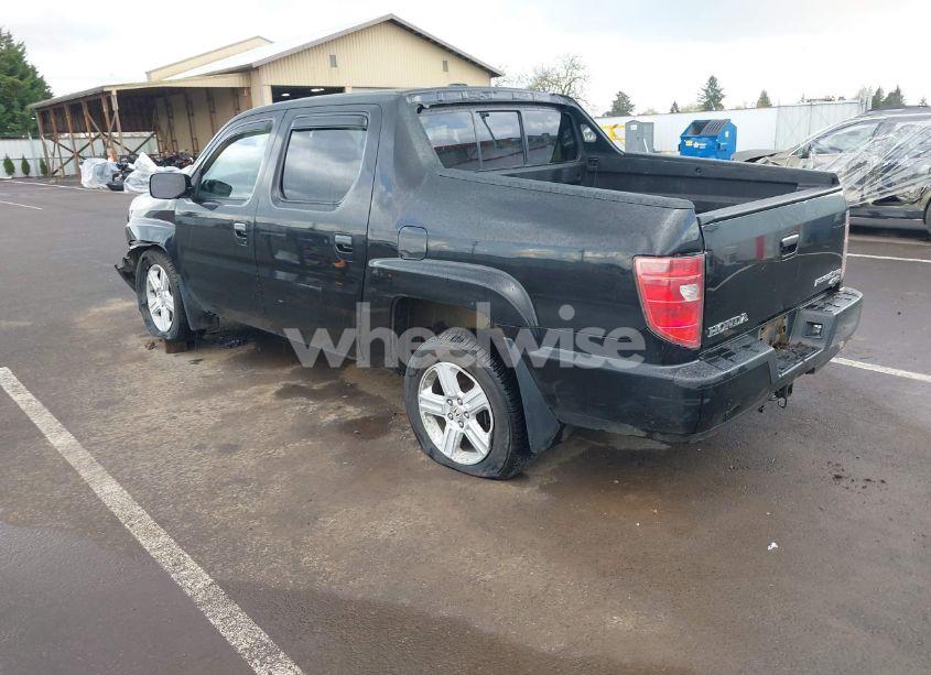 Photo 3 of 2011 Honda Ridgeline RTL (VIN 5FPYK1F53BB001385)