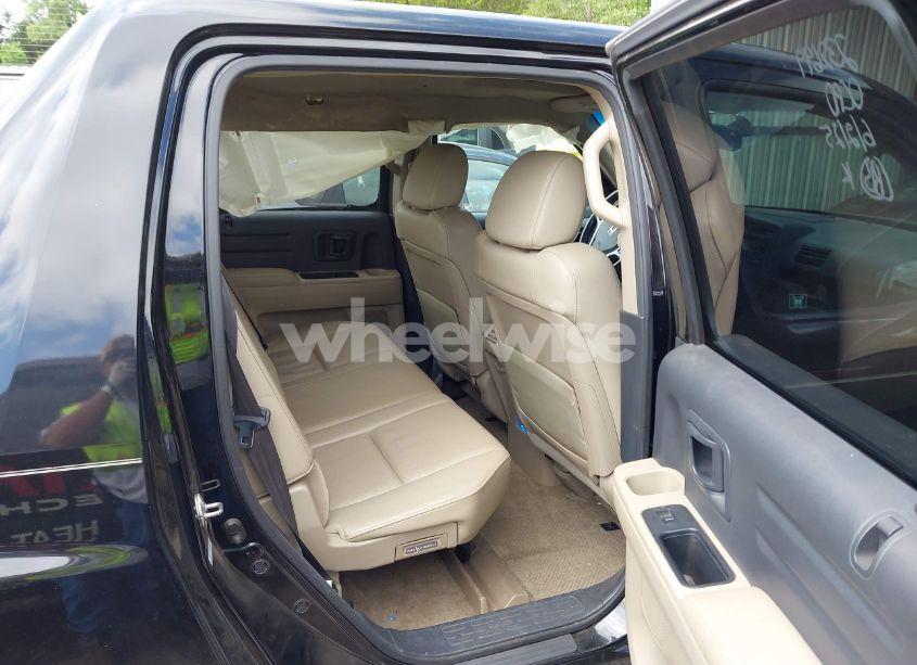 Photo 8 of 2010 Honda Ridgeline RTL (VIN 5FPYK1F54AB008375)