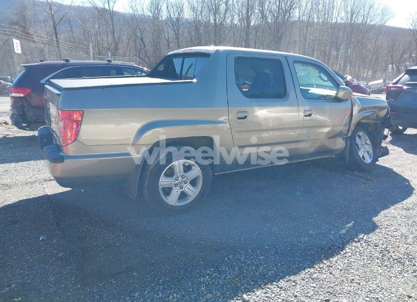 Photo 4 of 2010 Honda Ridgeline RTL (VIN 5FPYK1F54AB008506)