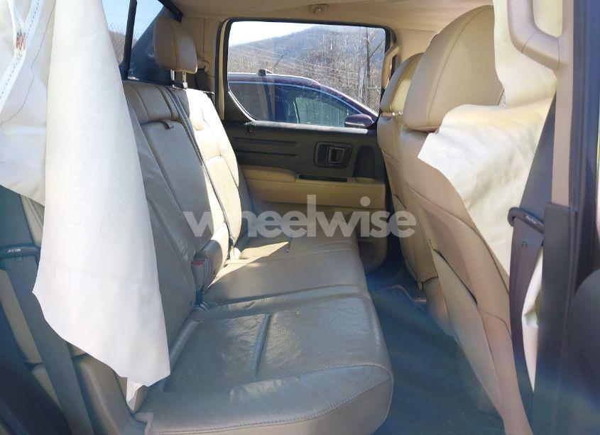 Photo 8 of 2010 Honda Ridgeline RTL (VIN 5FPYK1F54AB008506)