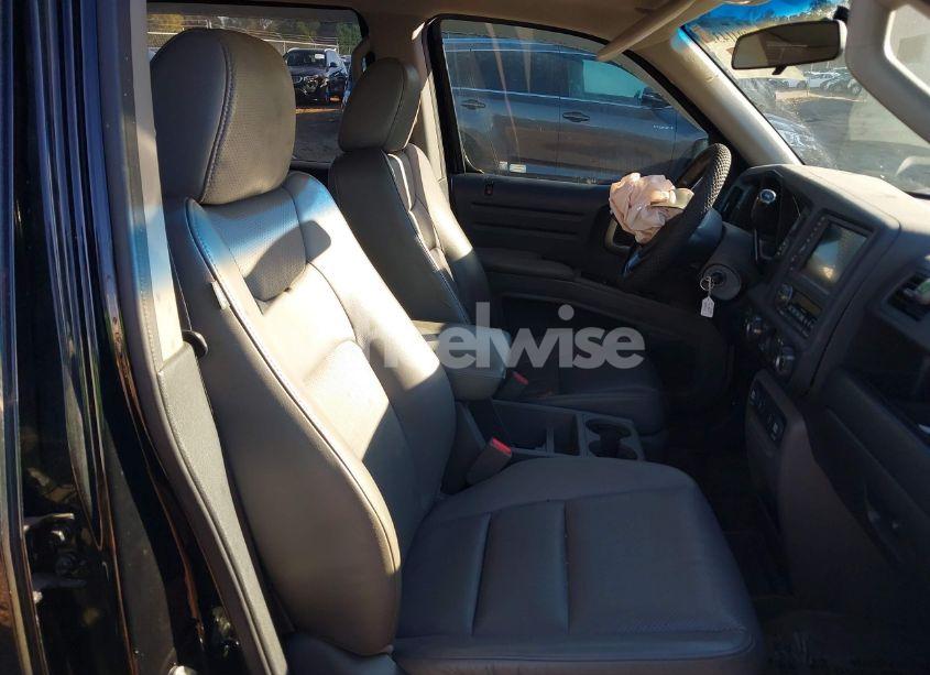 Photo 5 of 2011 Honda Ridgeline RTL (VIN 5FPYK1F54BB010113)