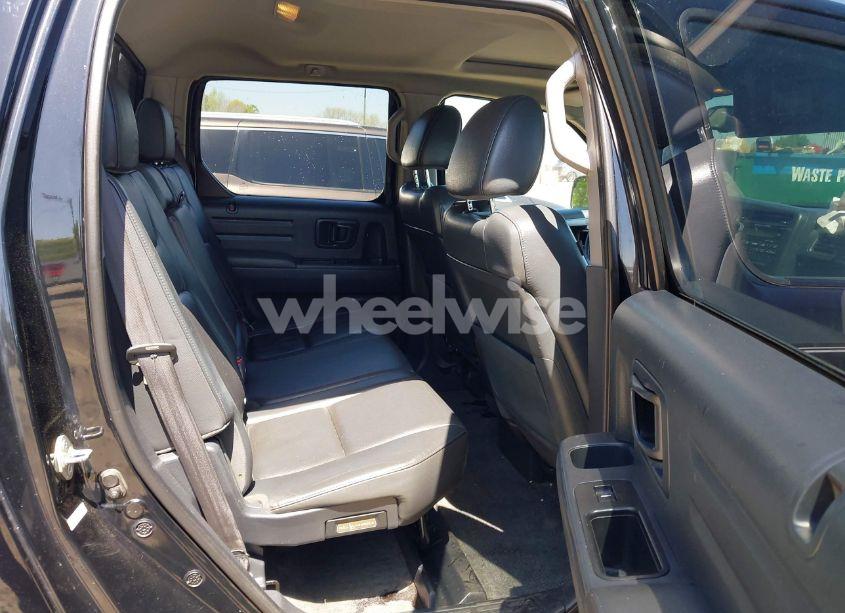 Photo 8 of 2013 Honda Ridgeline RTL (VIN 5FPYK1F54DB002709)