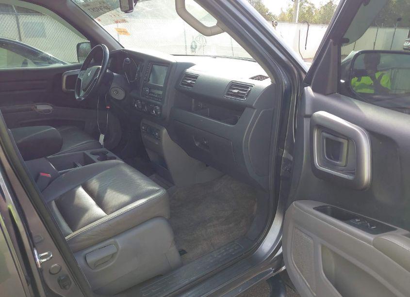Photo 5 of 2013 Honda Ridgeline RTL (VIN 5FPYK1F55DB004002)