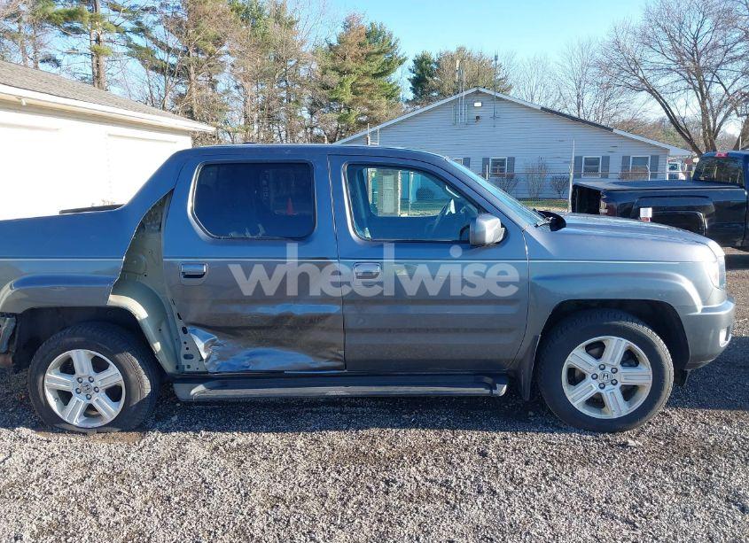 Photo 14 of 2013 Honda Ridgeline RTL (VIN 5FPYK1F55DB004842)