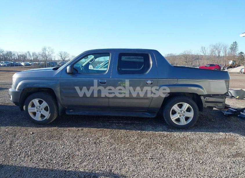 Photo 15 of 2013 Honda Ridgeline RTL (VIN 5FPYK1F55DB004842)