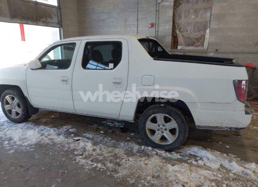 Photo 14 of 2014 Honda Ridgeline RTL (VIN 5FPYK1F55EB012490)
