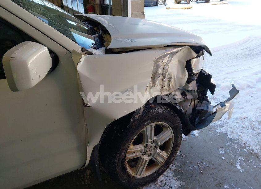 Photo 6 of 2014 Honda Ridgeline RTL (VIN 5FPYK1F55EB012490)