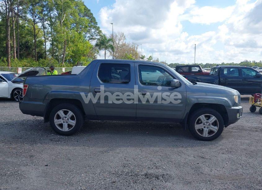 Photo 13 of 2010 Honda Ridgeline RTL (VIN 5FPYK1F56AB001976)