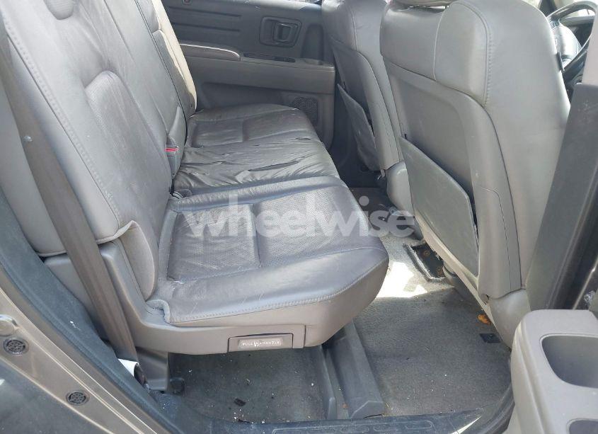 Photo 8 of 2010 Honda Ridgeline RTL (VIN 5FPYK1F56AB001976)