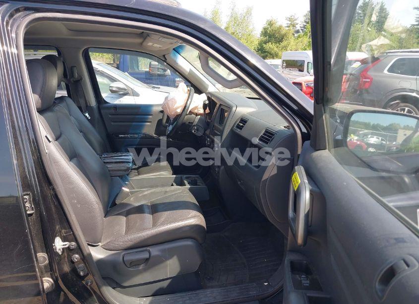 Photo 5 of 2010 Honda Ridgeline RTL (VIN 5FPYK1F56AB003730)