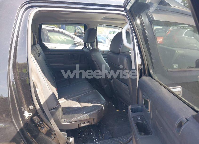 Photo 8 of 2010 Honda Ridgeline RTL (VIN 5FPYK1F56AB003730)