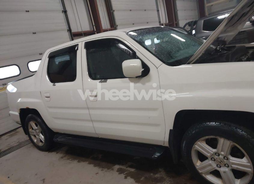 Photo 13 of 2010 Honda Ridgeline RTL (VIN 5FPYK1F56AB006207)