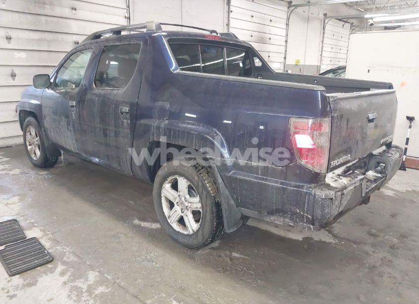 Photo 3 of 2013 Honda Ridgeline RTL (VIN 5FPYK1F56DB002369)