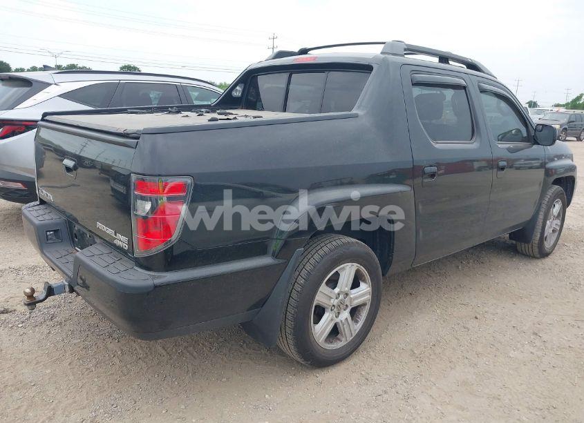 Photo 4 of 2013 Honda Ridgeline RTL (VIN 5FPYK1F56DB003473)