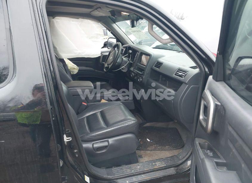 Photo 5 of 2013 Honda Ridgeline RTL (VIN 5FPYK1F56DB004414)