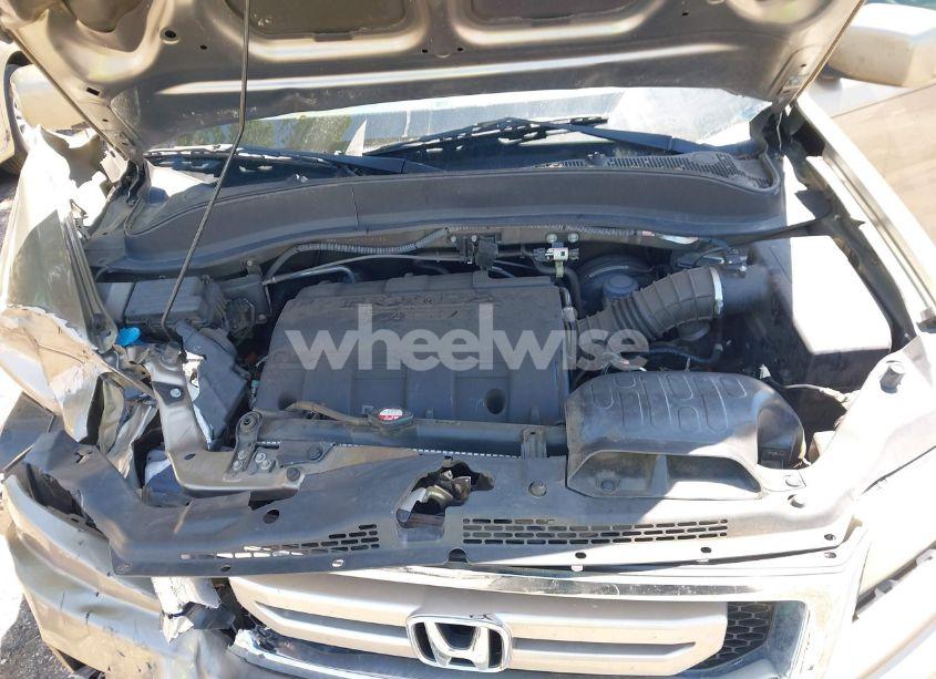 Photo 10 of 2011 Honda Ridgeline RTL (VIN 5FPYK1F57BB452321)