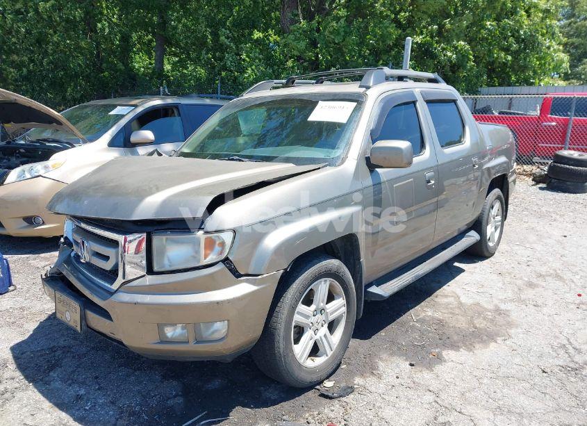 Photo 2 of 2011 Honda Ridgeline RTL (VIN 5FPYK1F57BB452321)