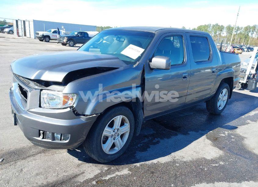 Photo 2 of 2011 Honda Ridgeline RTL (VIN 5FPYK1F57BB455140)