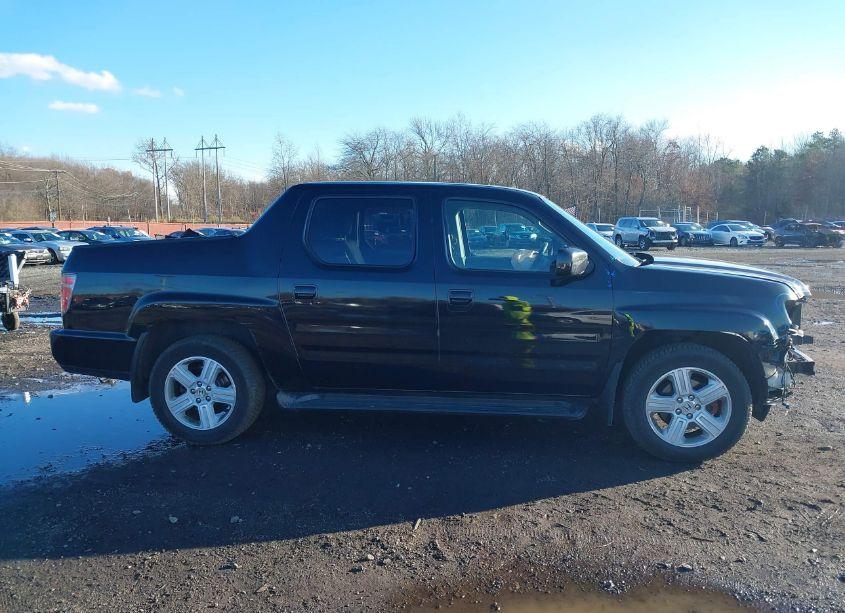Photo 13 of 2014 Honda Ridgeline RTL (VIN 5FPYK1F57EB002205)