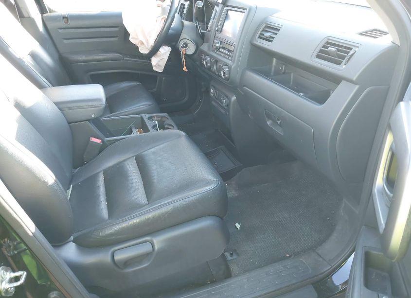 Photo 5 of 2014 Honda Ridgeline RTL (VIN 5FPYK1F57EB002205)