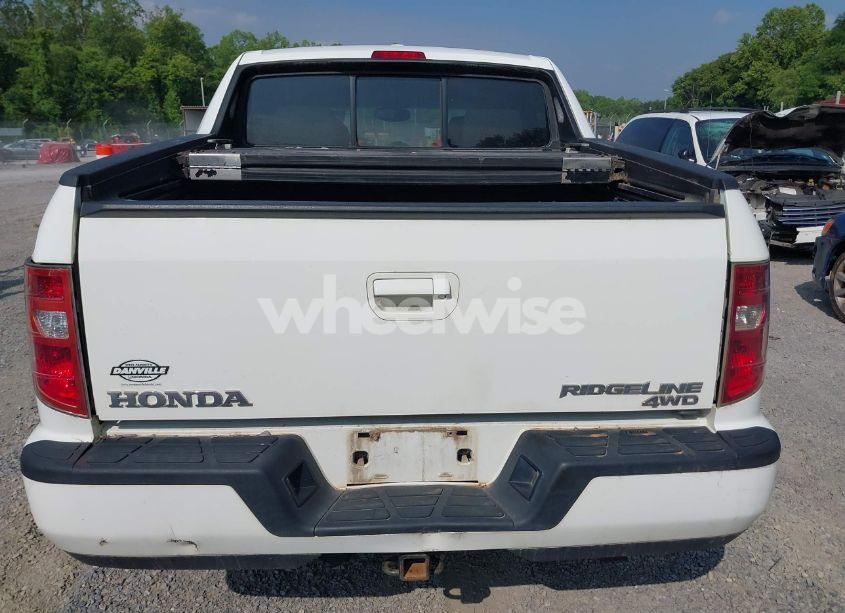 Photo 16 of 2010 Honda Ridgeline RTL (VIN 5FPYK1F58AB012526)
