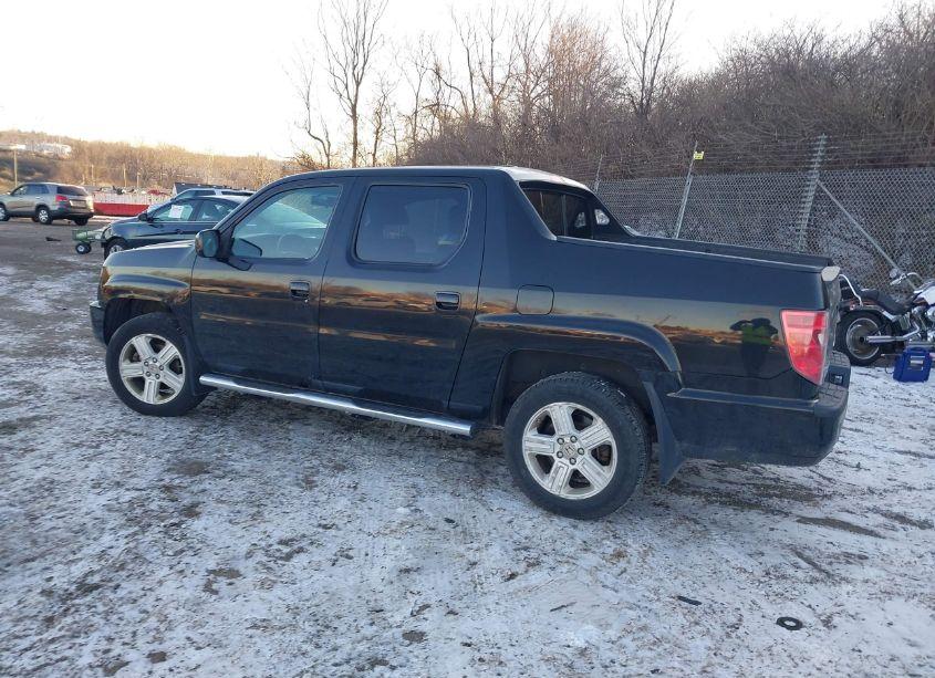 Photo 3 of 2011 Honda Ridgeline RTL (VIN 5FPYK1F58BB001320)