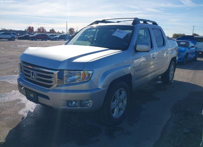 Photo 2 of 2012 Honda Ridgeline RTL (VIN 5FPYK1F58CB453530)