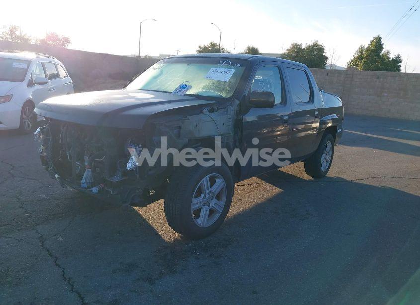 Photo 2 of 2012 Honda Ridgeline RTL (VIN 5FPYK1F58CB458792)