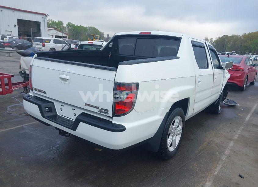Photo 4 of 2014 Honda Ridgeline RTL (VIN 5FPYK1F58EB011186)