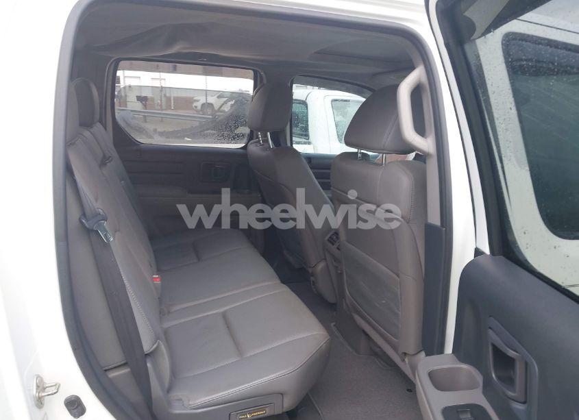 Photo 8 of 2014 Honda Ridgeline RTL (VIN 5FPYK1F58EB011186)