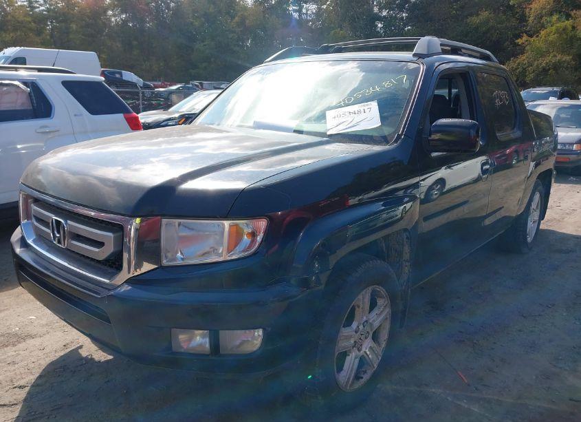 Photo 2 of 2010 Honda Ridgeline RTL (VIN 5FPYK1F59AB503879)