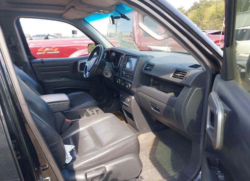 Photo 5 of 2010 Honda Ridgeline RTL (VIN 5FPYK1F59AB503879)