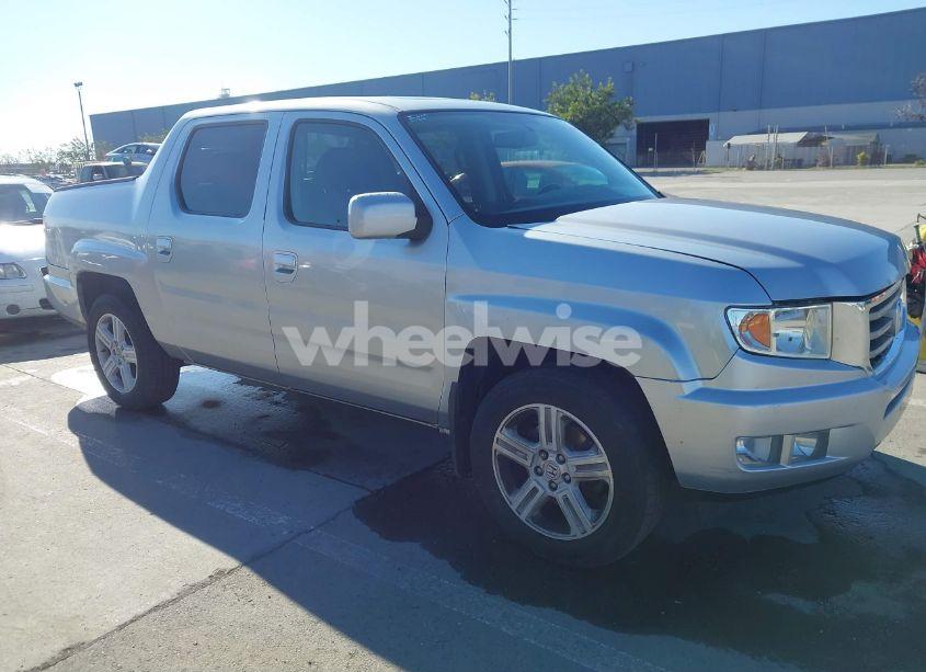 2013 Honda Ridgeline RTL (VIN 5FPYK1F59DB005072) main photo