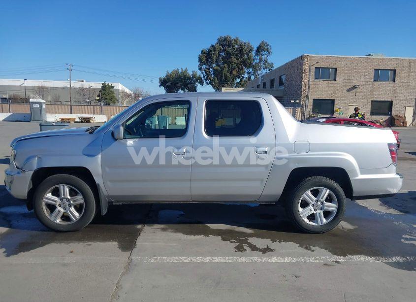 Photo 14 of 2013 Honda Ridgeline RTL (VIN 5FPYK1F59DB005072)