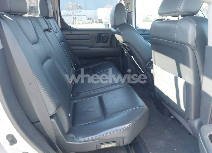 Photo 8 of 2013 Honda Ridgeline RTL (VIN 5FPYK1F59DB005072)