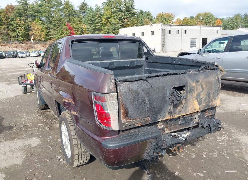 Photo 3 of 2013 Honda Ridgeline RTL (VIN 5FPYK1F5XDB017943)