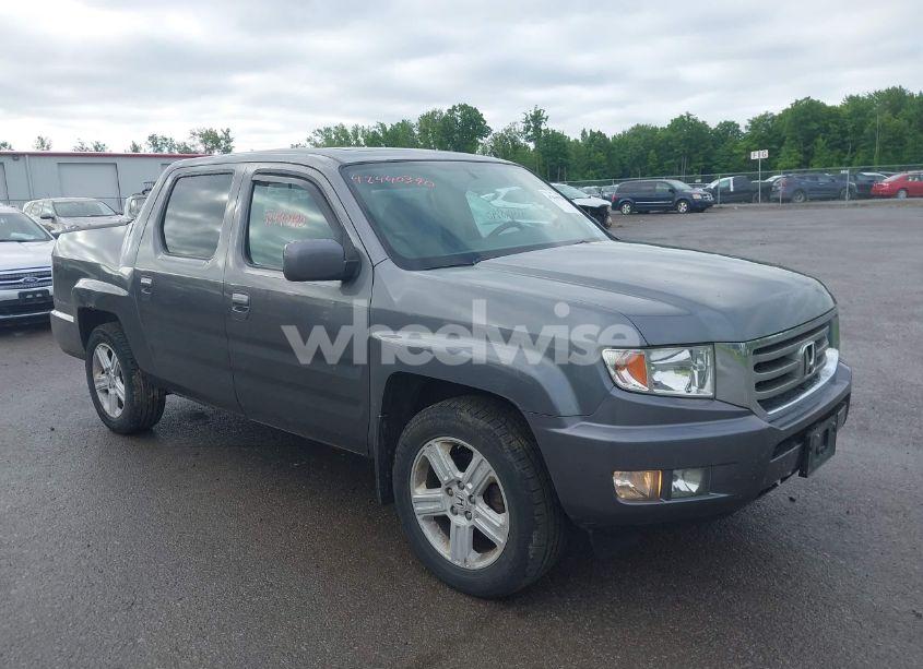 2014 Honda Ridgeline RTL (VIN 5FPYK1F5XEB011772) main photo