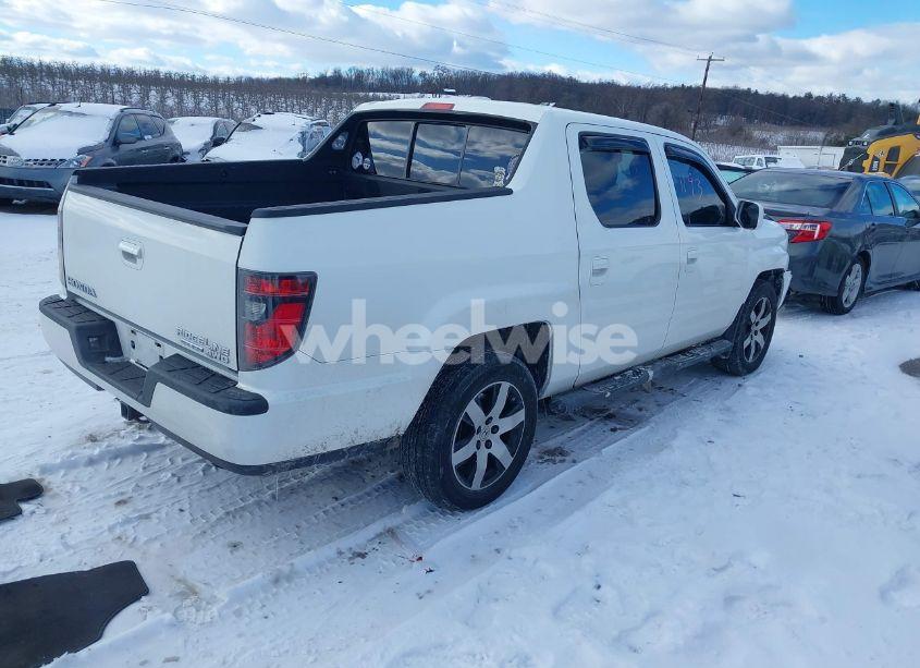 Photo 4 of 2014 Honda Ridgeline SE (VIN 5FPYK1F6XEB007553)