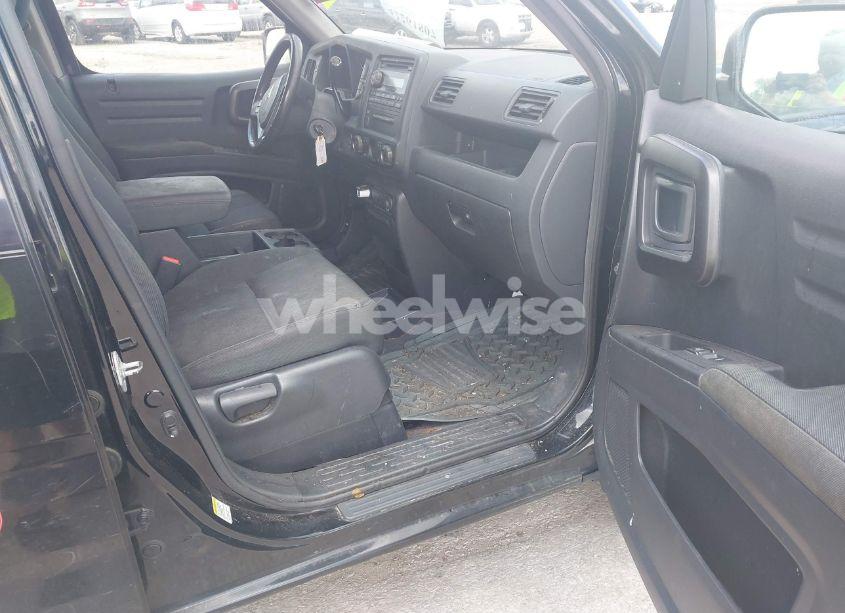 Photo 5 of 2013 Honda Ridgeline SPORT (VIN 5FPYK1F70DB016382)